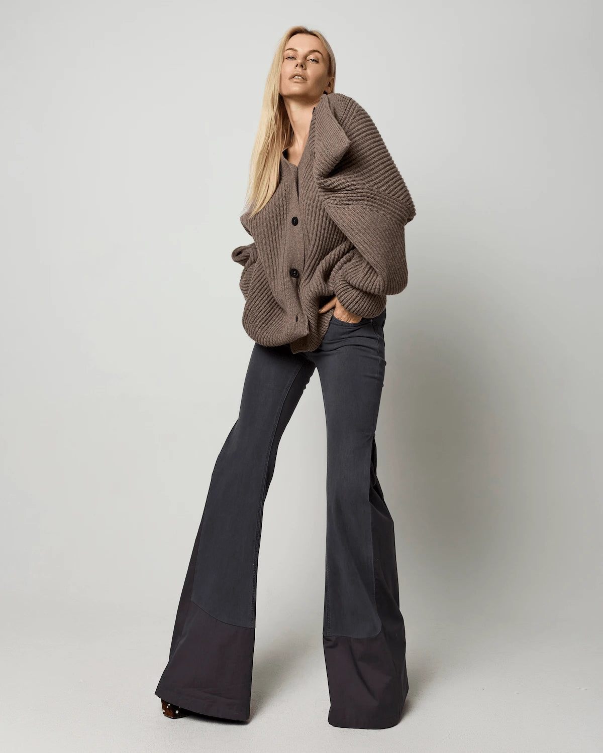 Cardigan "Serio per finta"