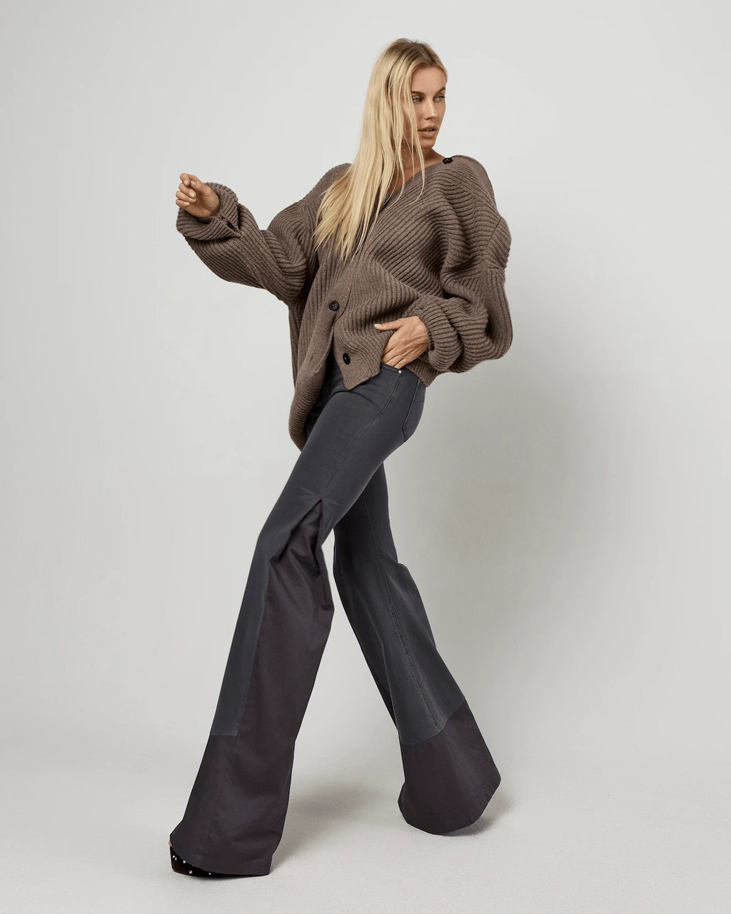 Cardigan "Serio per finta"