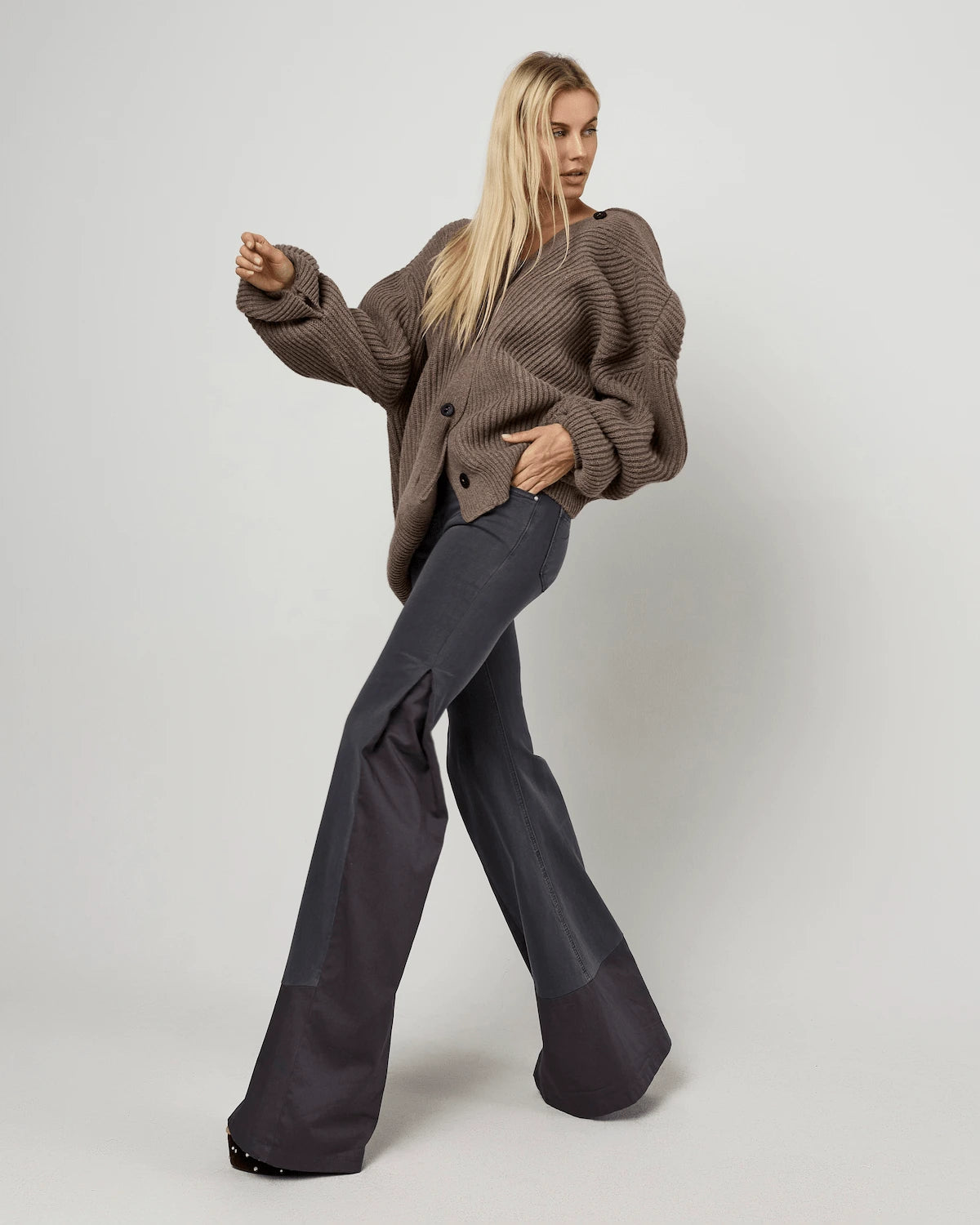 Cardigan "Serio per finta"